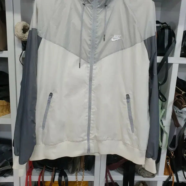 [BUNJANG] Nike Windbreaker Jacket Size 110 / 나이키 바람막이 자켓 110