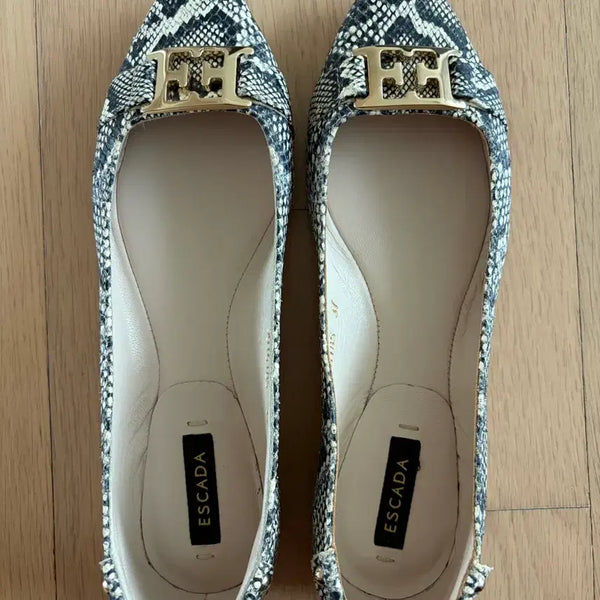 [BUNJANG] Escada Embossed Leather Pumps / 에스까다 뱀피 펌프스