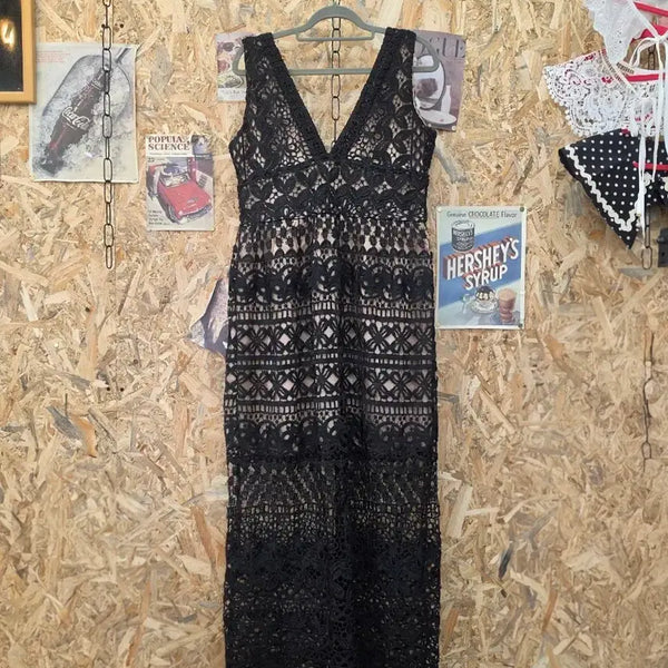 [BUNJANG] Black Lace Sleeveless Maxi Dress / 블랙 레이스 민소매 맥시 원피스 F