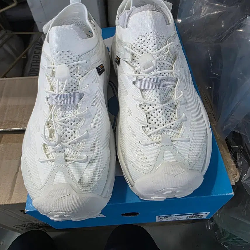[BUNJANG] Hoka Hopara 2 White Sneakers Size 270 / 호카 호카라2 올화이트 270