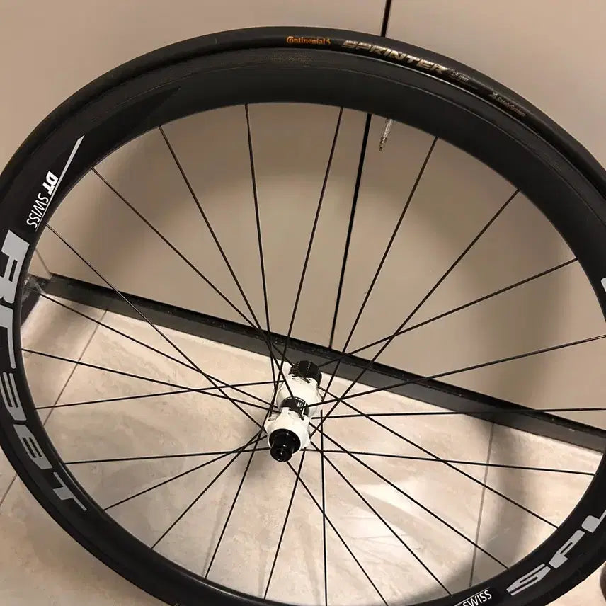 [BUNJANG] DT Swiss RC38T Carbon Road Rear Wheel / 카본 38림 디티스위스