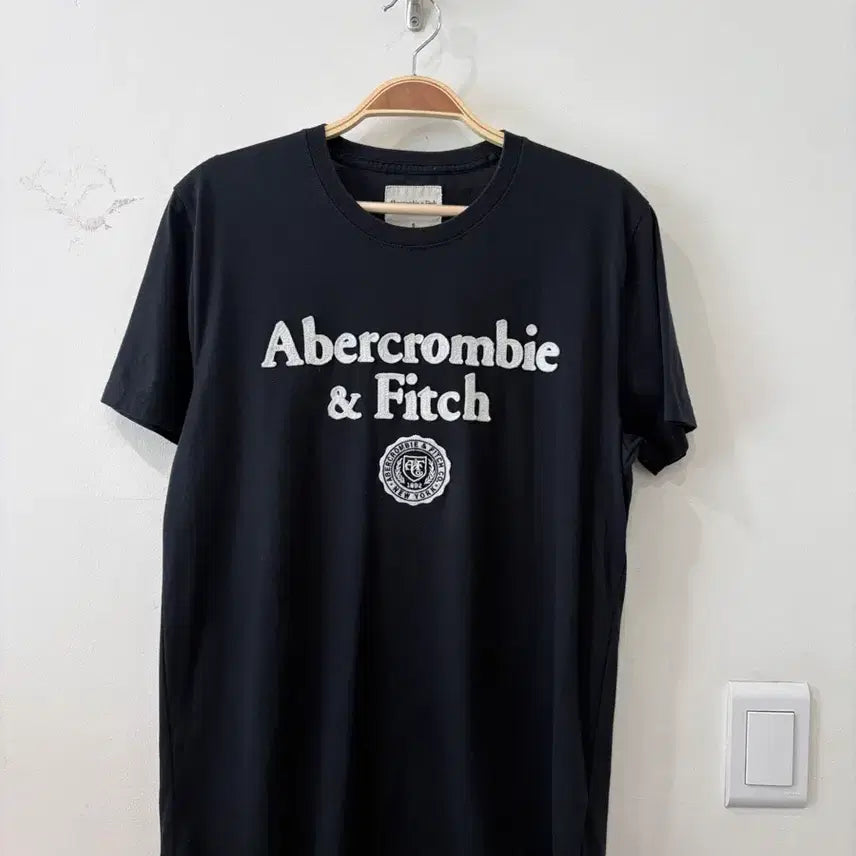 [BUNJANG] Abercrombie & Fitch Short Sleeve T-Shirt / 233. 아베크롬비 반팔티