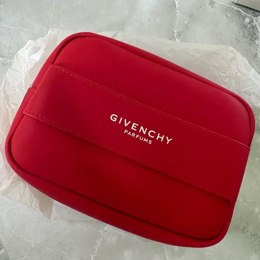 [BUNJANG] Givenchy Red Square Pouch / 지방시 사각파우치 레드(새상품)