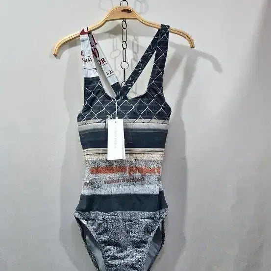 [BUNJANG] Sunburn Project One-Piece Swimsuit S (55) / 55 새상품 썬번프로젝트 원피스수영복