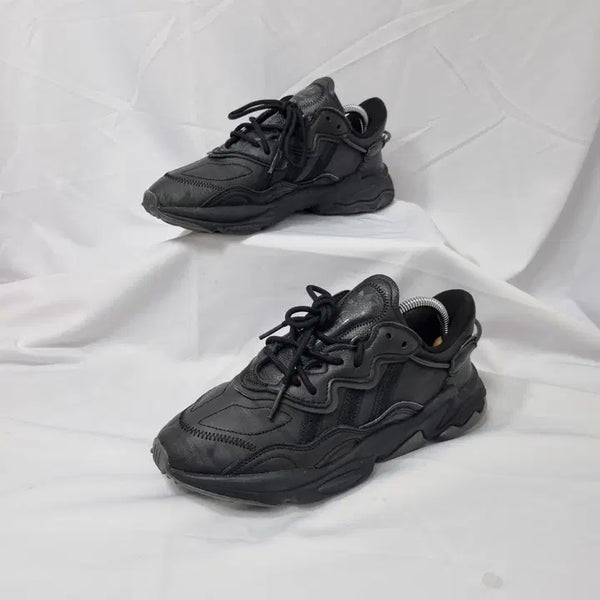 [BUNJANG] Duha Vintage Adidas Ozweego Black Sneakers / 두하빈티지 265 아디다스 오즈위고 블랙 스니커즈