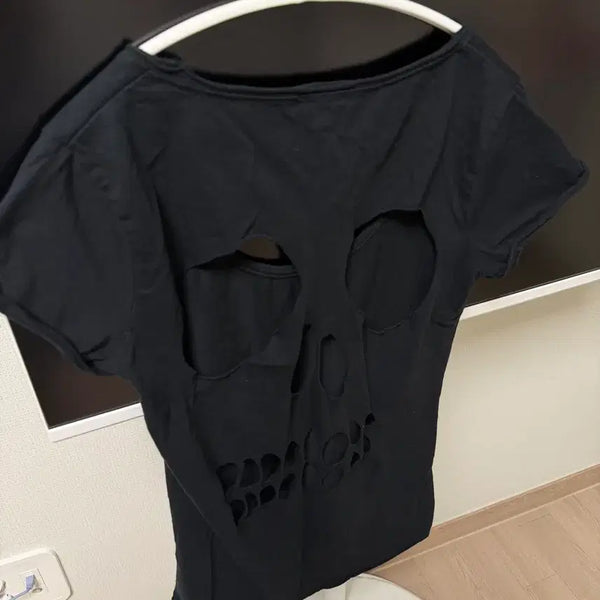 [BUNJANG] Skull Cut Short Sleeve T-Shirt Black / 블랙  해골 컷팅 반팔 티셔츠