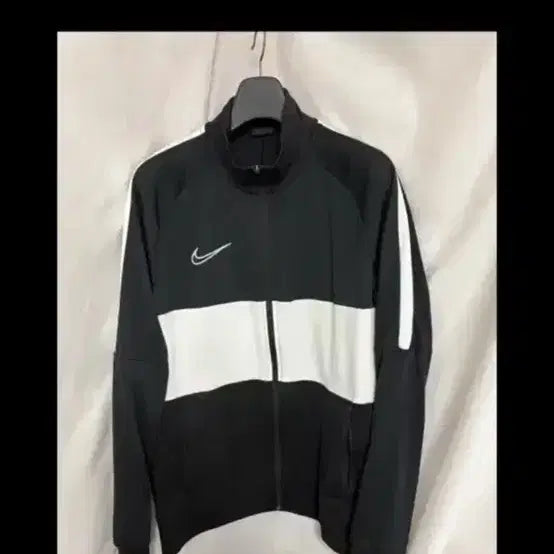 [BUNJANG] Nike Dri-FIT Functional Track Zip-Up Jacket / 나이키기능성 트랙자켓짐업