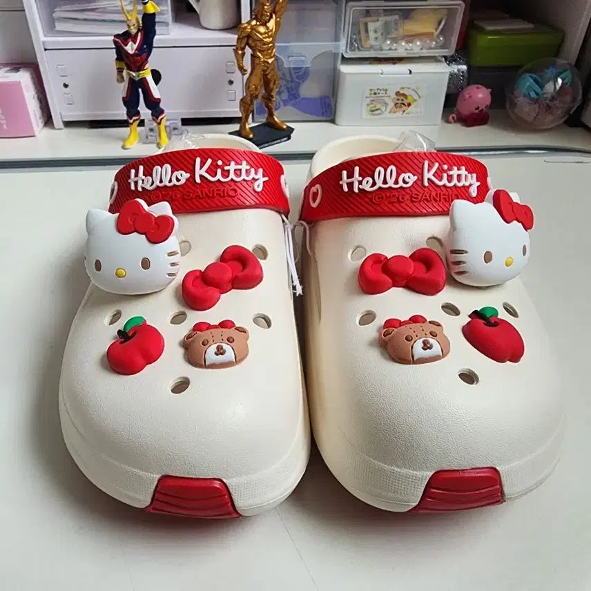 [BUNJANG] Sanrio Hello Kitty Crocs Sandals (250mm) / (정품 새상품)산리오 헬로키티 크록스 250mm