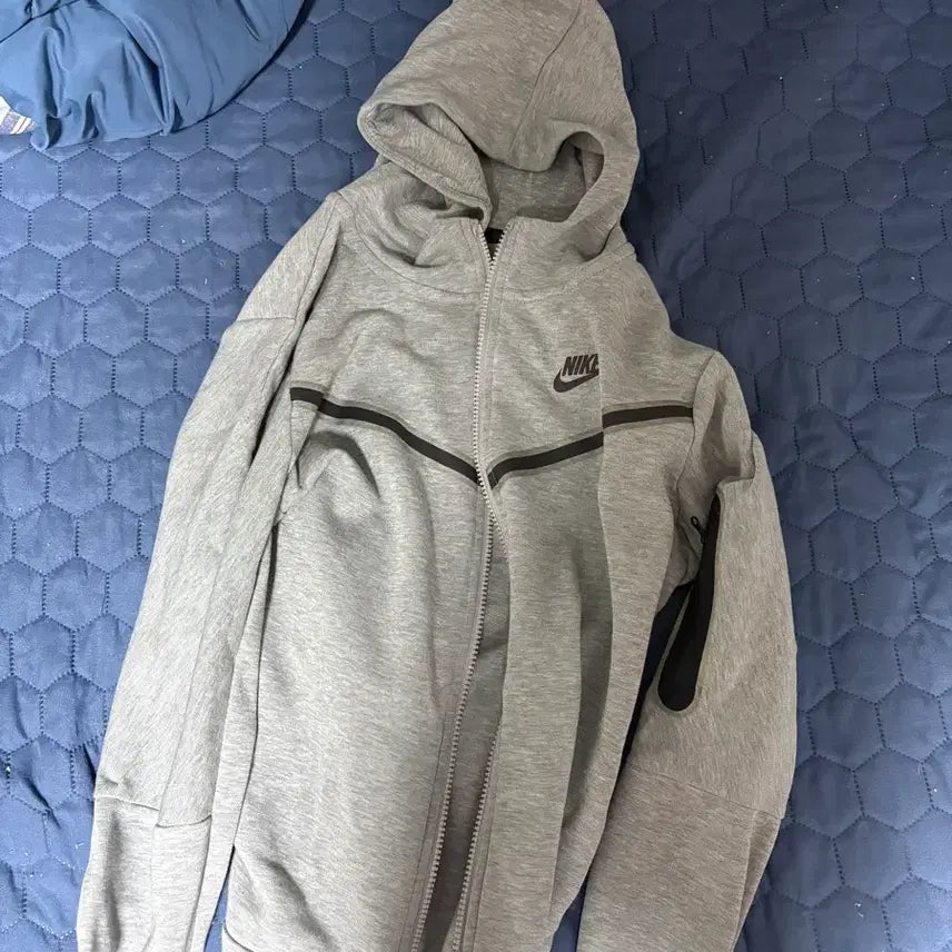 [BUNJANG] Nike Tech Fleece Full-Zip Hoodie - Grey / 나이키 테크 플리스 후드집업 그레이