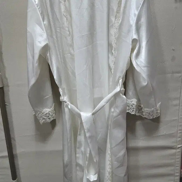 [BUNJANG] Silk Nightgown with Lace Detail / 나이트가운