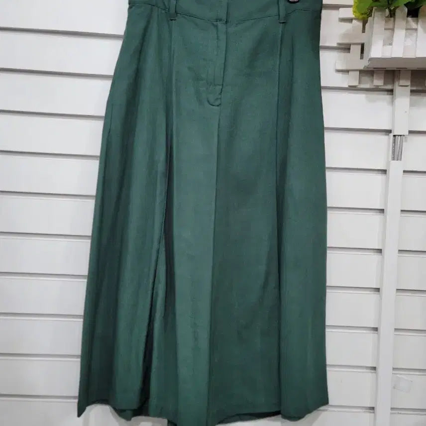 [BUNJANG] Women's Comfortable Stylish Green Wide Leg Pants / #여성의류편안하면서도 멋스러운 그린 컬러의 와이드 팬츠