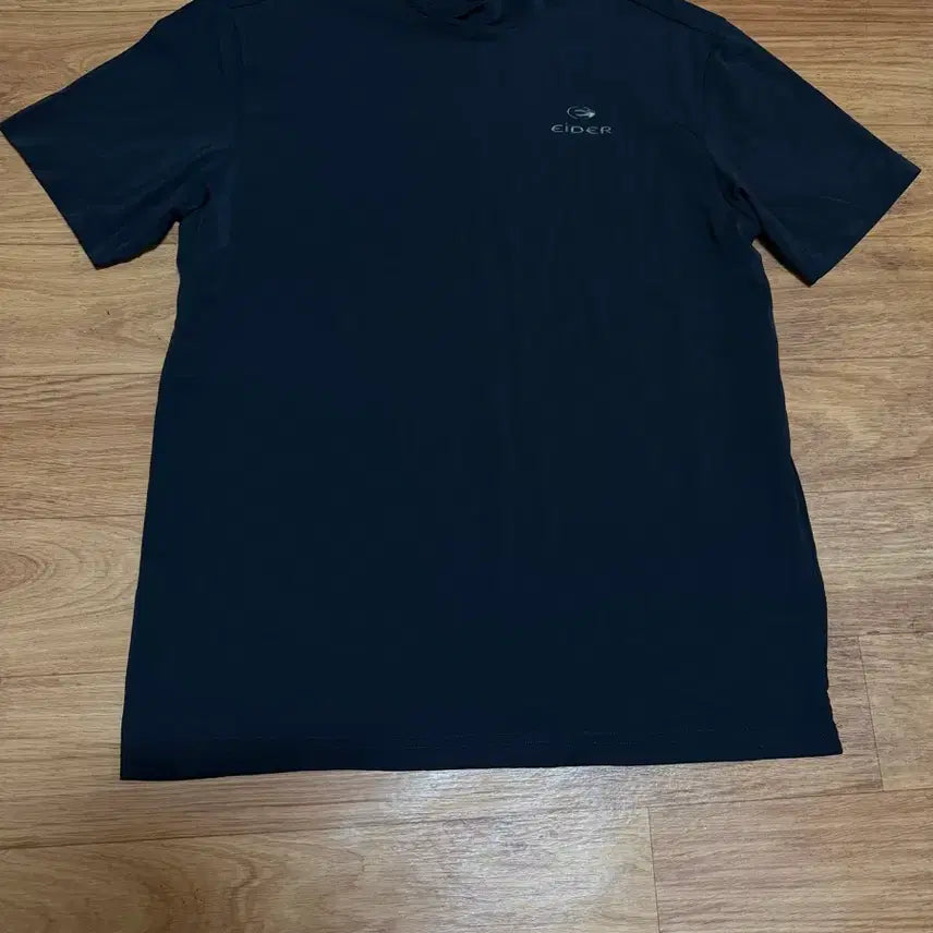 [BUNJANG] Eider Rash Guard Size 105 / [105] 아이더 래쉬가드