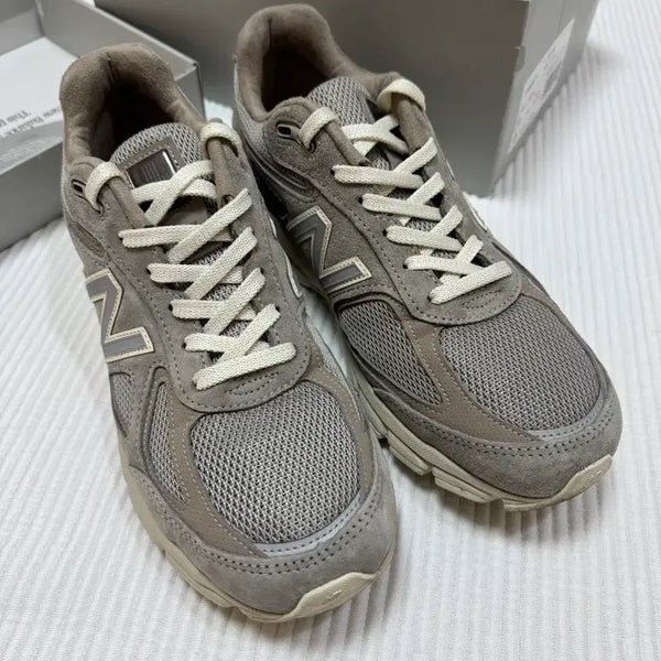 [BUNJANG] New Balance Kith 990v4 Moonrock Sneakers / 뉴발란스 kith 990v4 문락