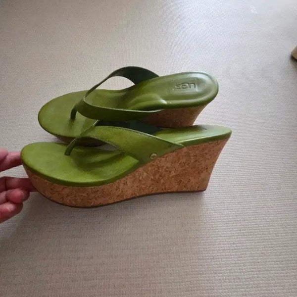[BUNJANG] UGG Genuine Leather Cork Wedge Sandals (Size 235) / UGG 어그 정품 가죽 코르크 웨지 샌들 (235)