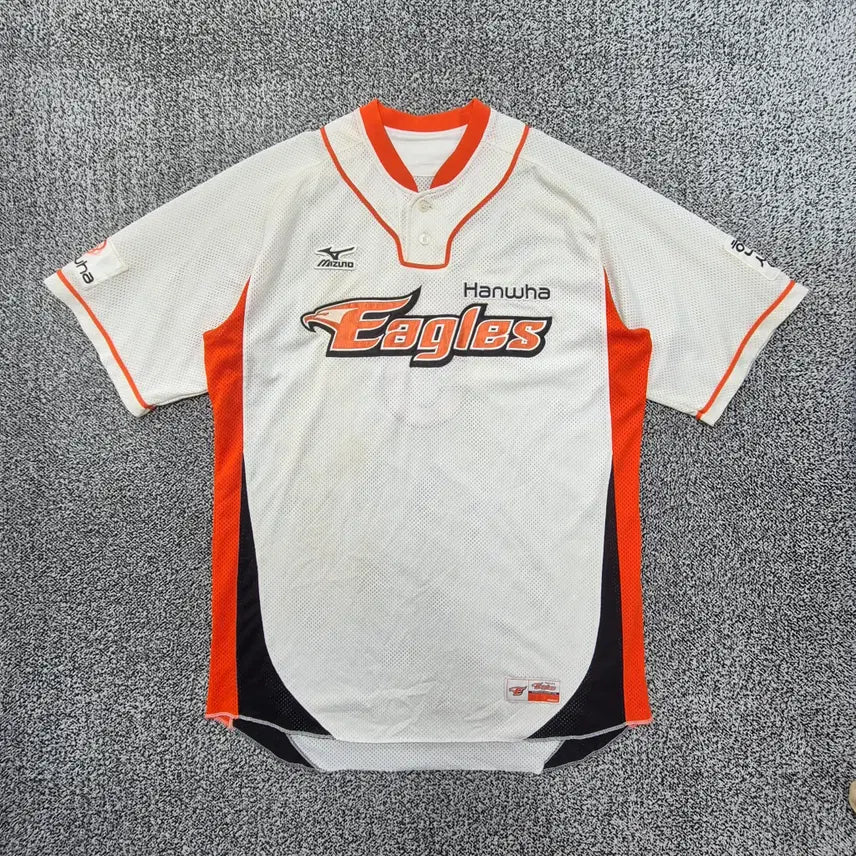 [BUNJANG] Mizuno Hanwha Eagles Vintage Old Home Jersey (Lee Yang-ki Marking) / 빈티지9. 미즈노 한화이글스 올드 홈 유니폼 (이양기 마킹)