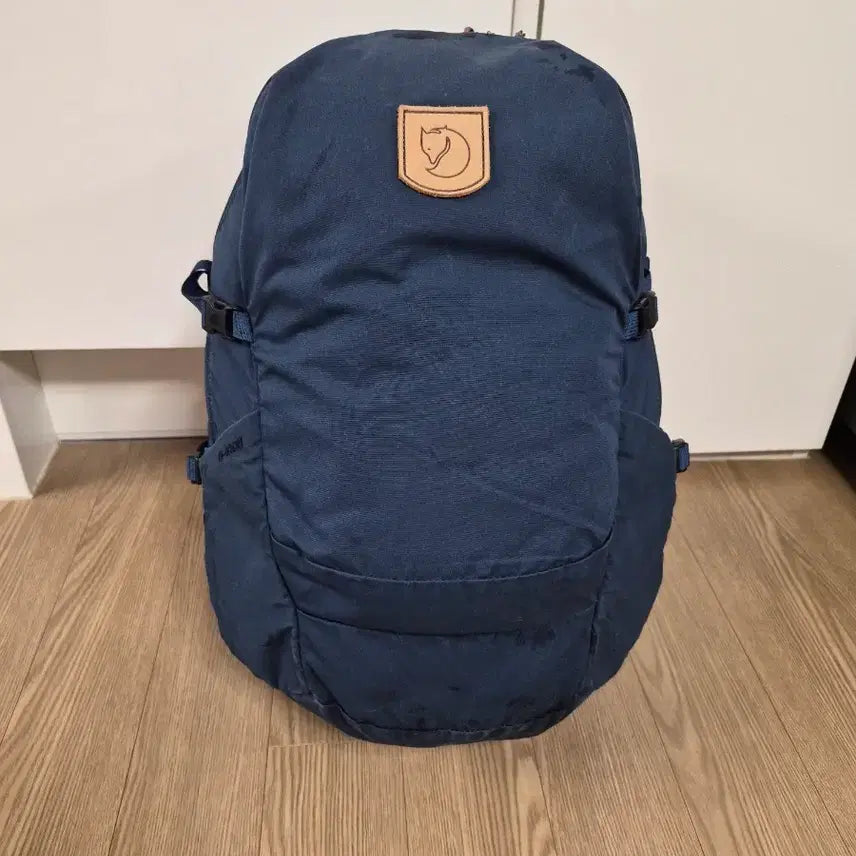 [BUNJANG] Fjällräven High Coast Trail Backpack Navy 26L / 피엘라벤 하이코스트 트레일 백팩
