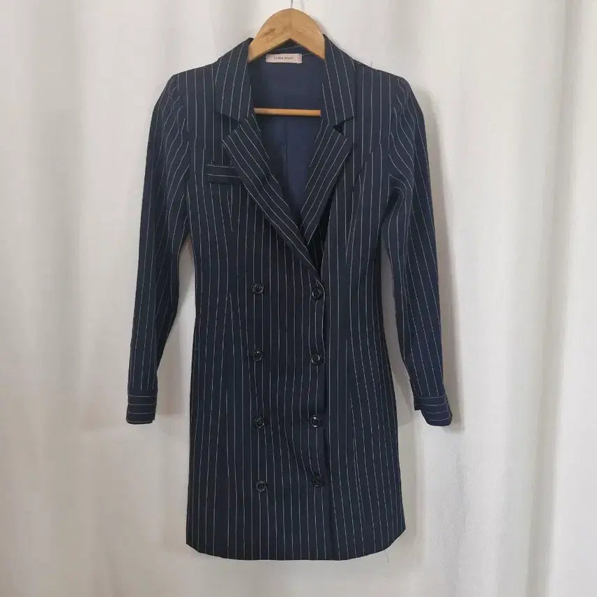 [BUNJANG] Yulmia Step Navy Stripe Double-Button Jacket / 율미아 스텝 네이비 스트라이프 자켓