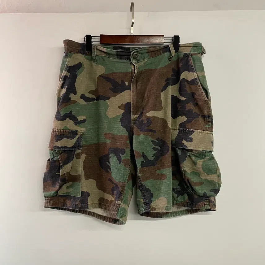 [BUNJANG] Woodland Cargo Shorts / 우드랜드 카고 카고반바지