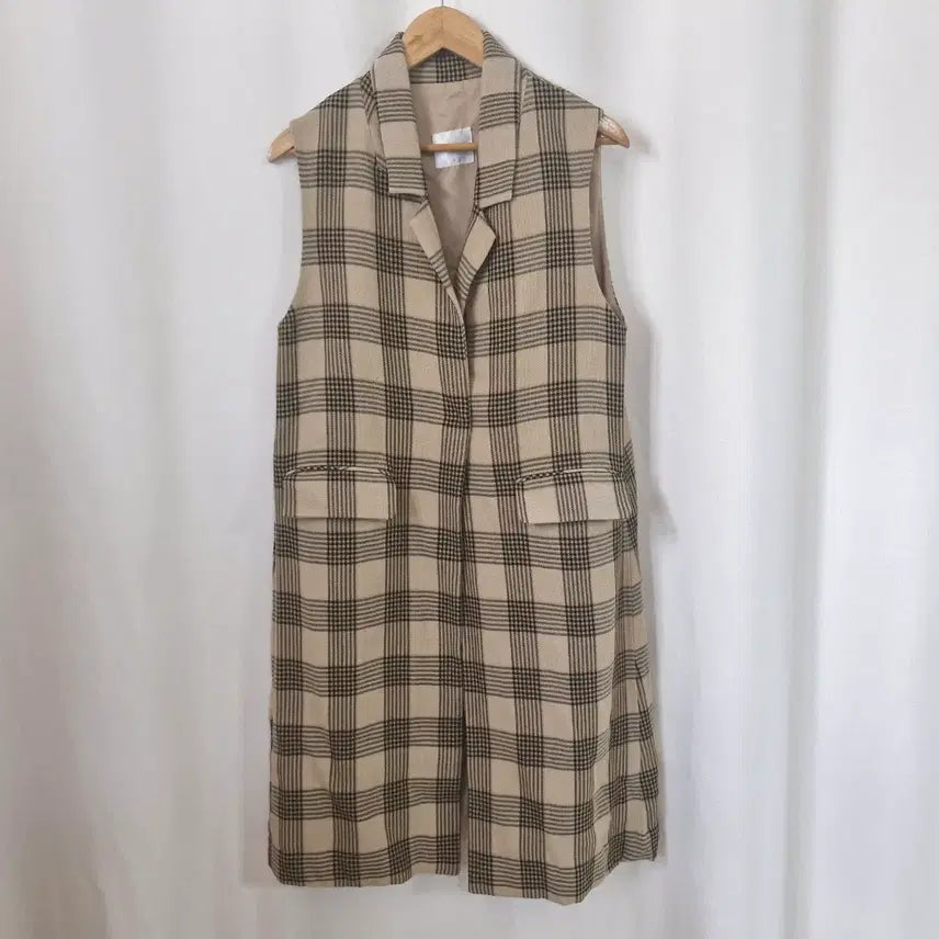 [BUNJANG] Stylish Check Pattern Vest / 세련된 체크 패턴 조끼