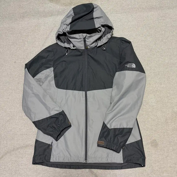 [BUNJANG] The North Face Colorblock Side Logo Windbreaker Jacket / 노스페이스 사이드로고 배색 바람막이 자켓