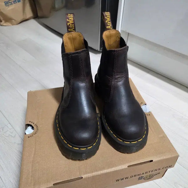 [BUNJANG] Dr. Martens 2976 Chelsea Boots Dark Brown / 닥터마틴 2976 첼시부츠 다크브라운 uk3(220-225)