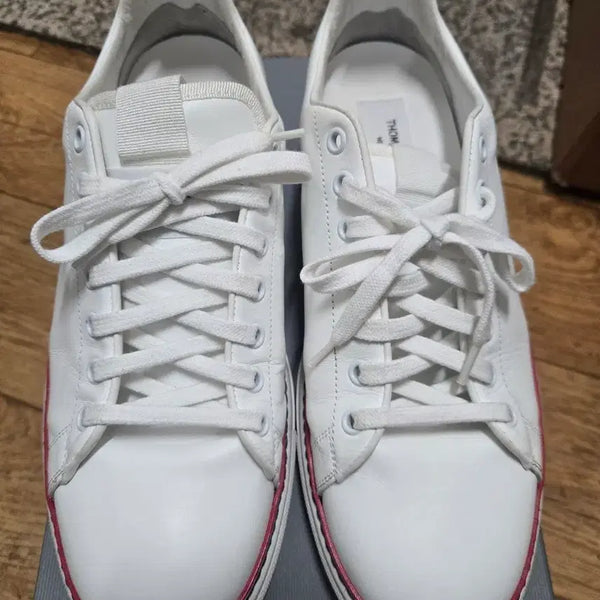 [BUNJANG] Thom Browne Calfskin Sneakers / 톰브라운 카프스킨 스니커즈 42 270