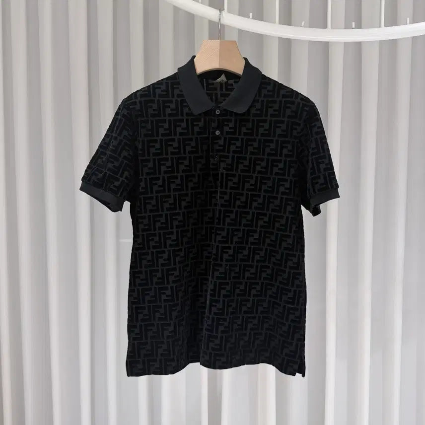 [BUNJANG] Fendi FF Monogram Velvet Collar T-Shirt Black / ( A / M ) 펜디 FF 모노그램 로고 벨벳 카라 반팔 티셔츠 블랙