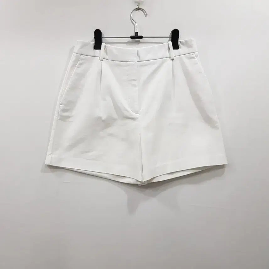 [BUNJANG] Zara White Pintuck Stretch Hot Pants Shorts Women's M / R871 자라 화이트 핀턱 스판 핫팬츠 쇼츠 반바지 여M