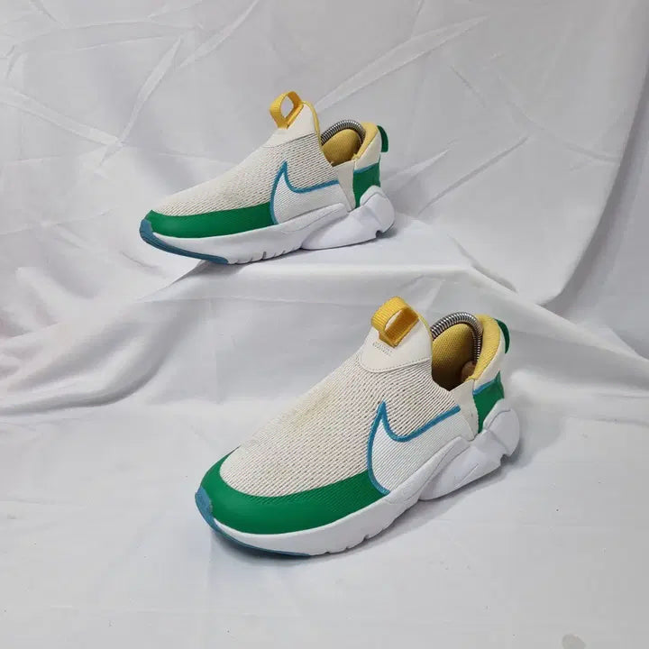 [BUNJANG] Nike Flex Plus 2 Sneakers / 두하빈티지 250 나이키 플렉스 플러스 2 스니커즈 운동화