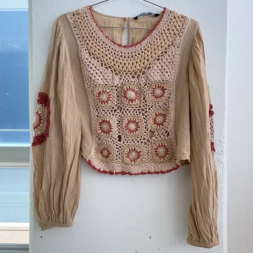[BUNJANG] Zara Crochet Knit Crop Top / (S) 자라 ZARA 니트 크로셰 크롭