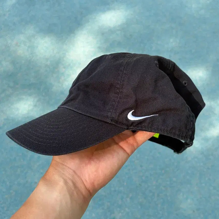 [BUNJANG] Nike Blank Swoosh Logo Black Ball Cap / Nike 나이키 블랭크 스우시 로고 블랙 볼캡