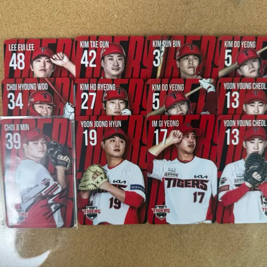 [BUNJANG] Kia Tigers 2024-2025 Photocard Bundle Set / 2024~2025 기아타이거즈 포토카드 양도합니다