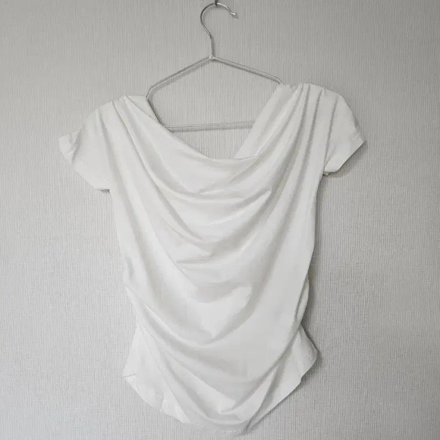 [BUNJANG] White Wrap Style Shirring Blouse / 화이트 랩 스타일 셔링 블라우스