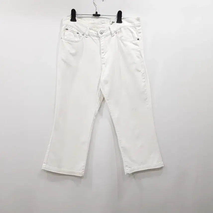 [BUNJANG] Lacoste Leather Patch Span 8/10 White Denim Pants Women's M / R873 라코스테 가죽패치 스판 8부 화이트 데님 바지 여M