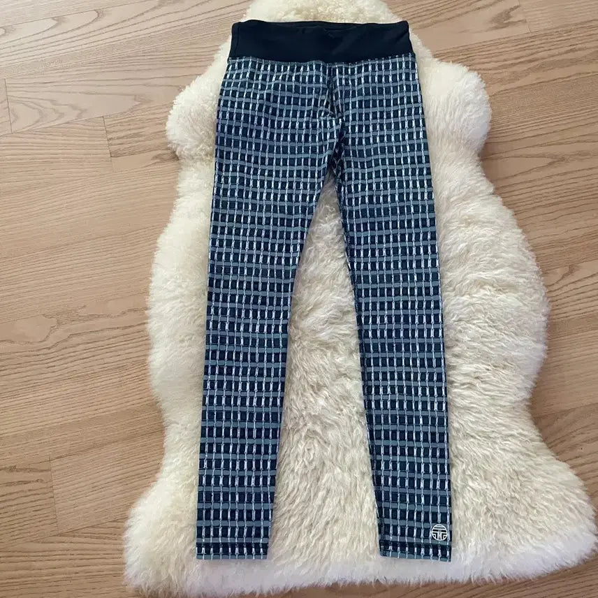 [BUNJANG] Tory Burch Sport Lattice Pattern Leggings Size 44 / 토리버치 스포츠 레깅스 44