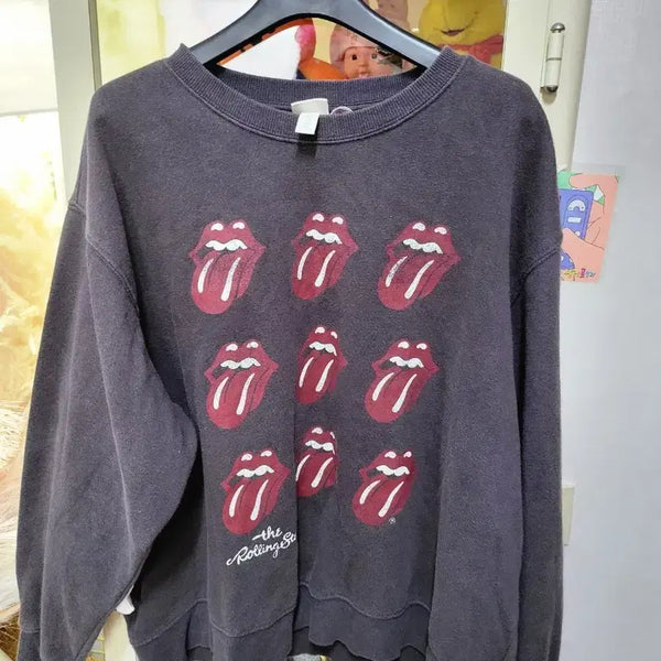 [BUNJANG] H&M Rolling Stones Logo Sweatshirt / hnm롤링스톤즈 맨투맨