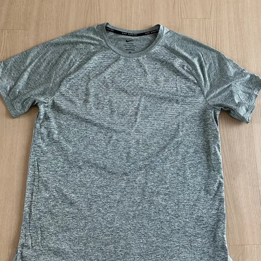 [BUNJANG] Nike Stride Dri-FIT Running T-Shirt (Size L) / 나이키 스트라이드 드라이핏 러닝티 L사이즈