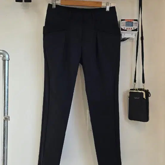 [BUNJANG] System Navy Wide Pin Tuck Slacks / 55 한섬 SYSTEM] 시스템 네이비 와이드 핀턱 슬랙스 (64-94 / 26사이즈)