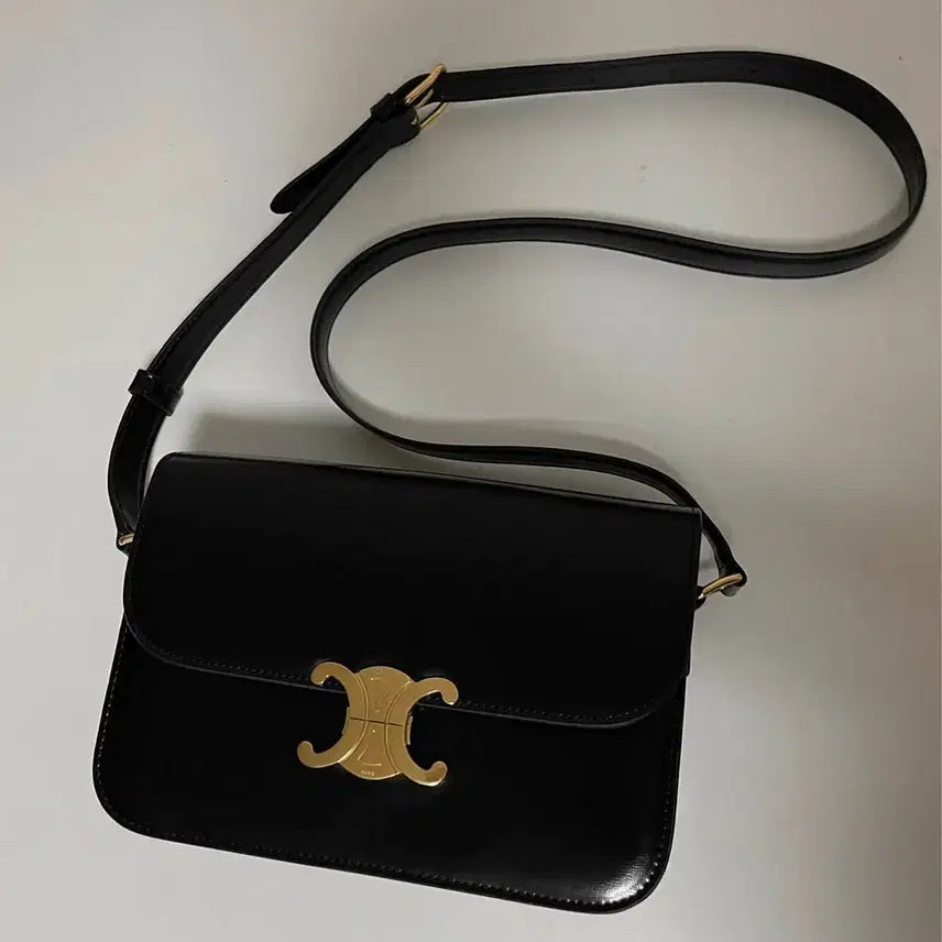 [BUNJANG] Classic Medium Bag Shiny Calfskin / 클래식백 미듐