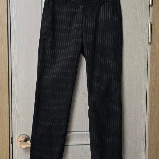 [BUNJANG] MCM Pinstripe Slacks / 55 정품/MCM] 여성 핀스트라이프 슬랙스 (4사이즈 / 25-26인치)