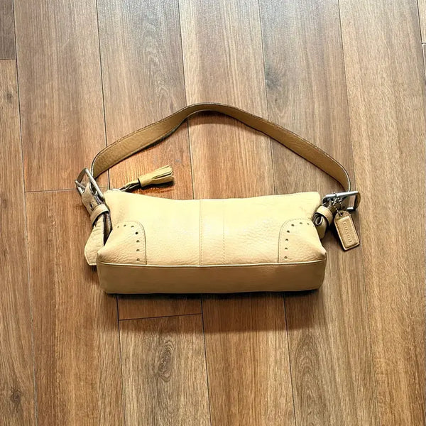 [BUNJANG] Coach Leather Shoulder Bag Beige / 코치 가죽 숄더백 베이지