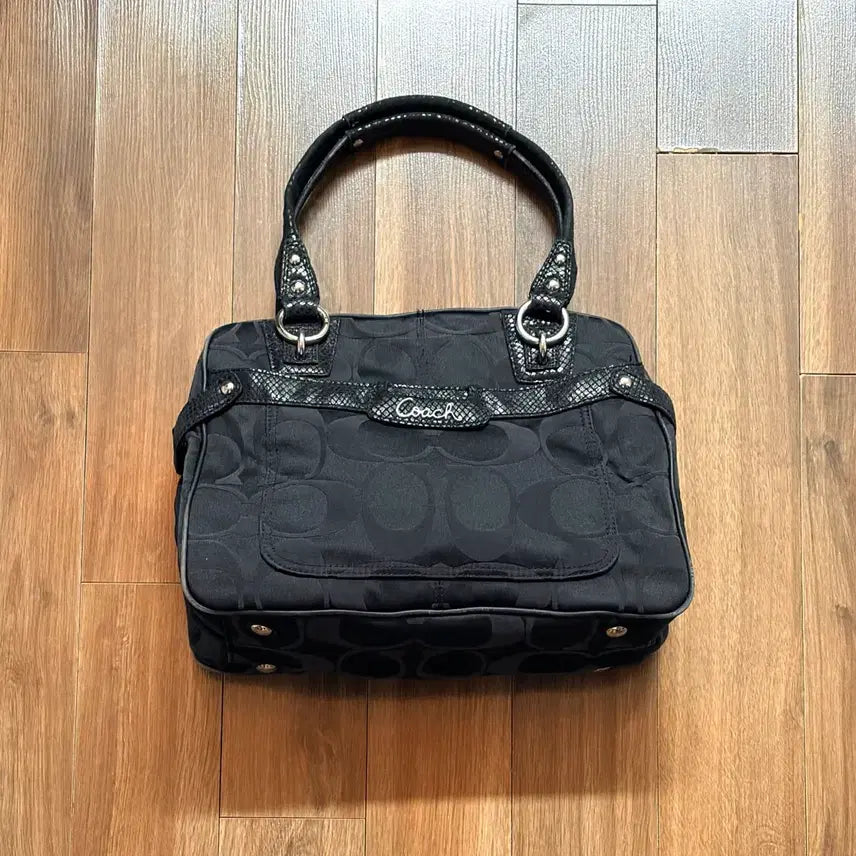 [BUNJANG] Coach Signature Shoulder Bag Black / 코치 시그니처 숄더백 블랙
