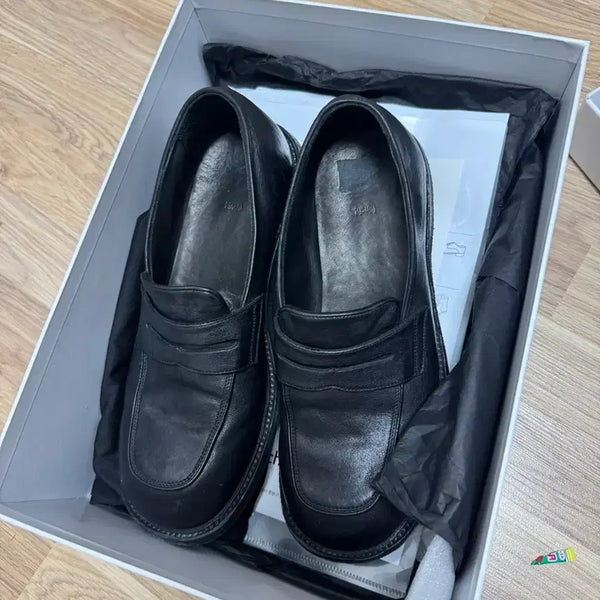 [BUNJANG] Kinchi Loafers Black Size 255 / 킨치 255