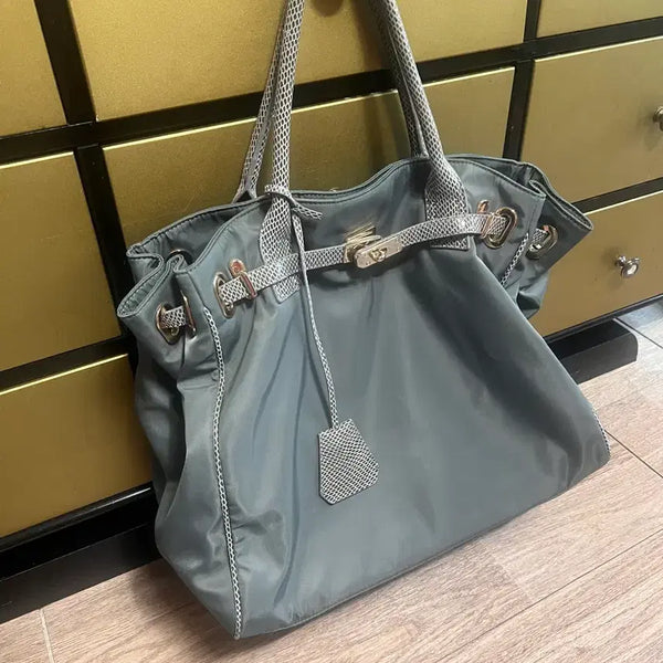 [BUNJANG] ElenaH Nylon Shoulder Bag Tote Bag (Gray) / 엘레나H 나일론 숄더백 토트백 (그레이)