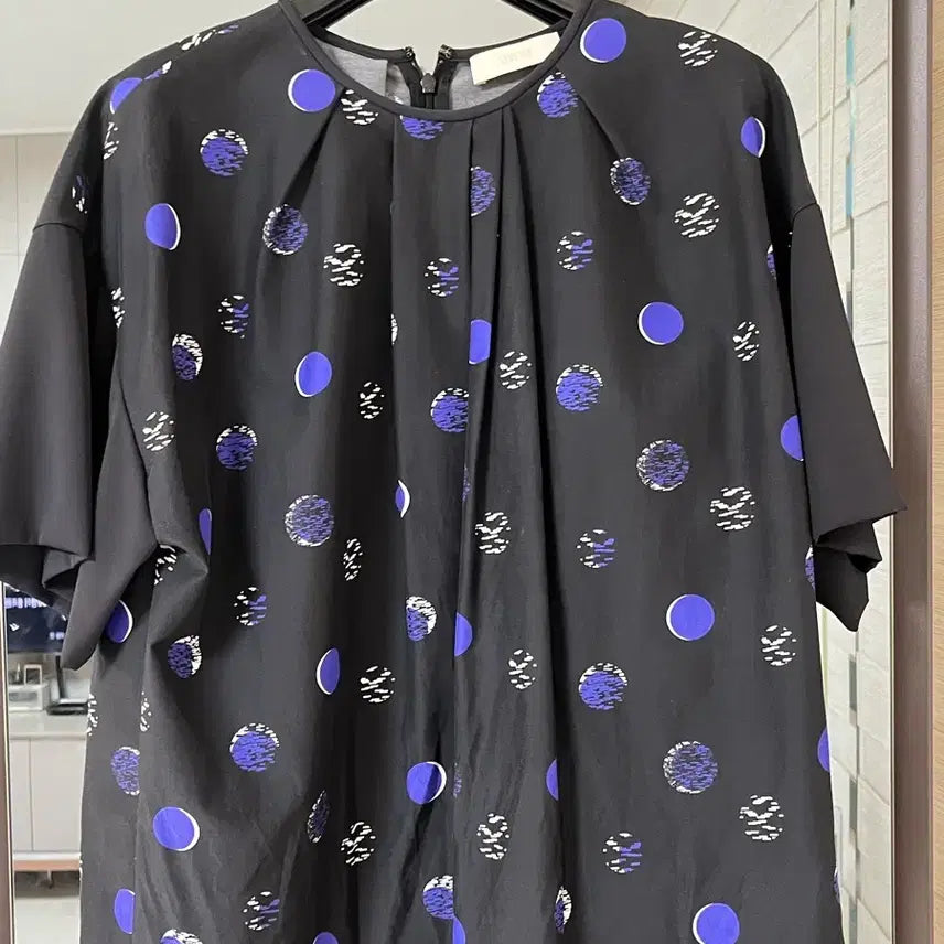 [BUNJANG] LEBESIGE Dot Pattern Blouse / 르베이지 블라우스