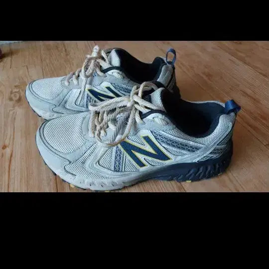 [BUNJANG] New Balance 410 V5 Ivory/Yellow 230mm / 뉴발란스 410 V5 아이보리/엘로우 230mm