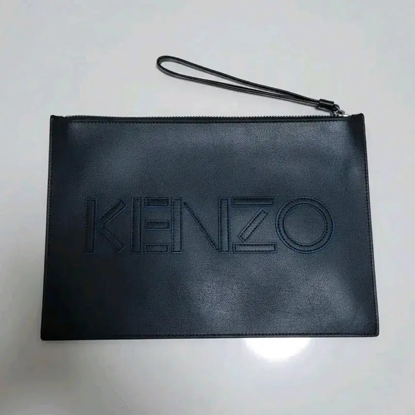 [BUNJANG] Kenzo Logo Plain Leather Clutch Bag Black / 겐조 로고 민자 레더 클러치백 블랙