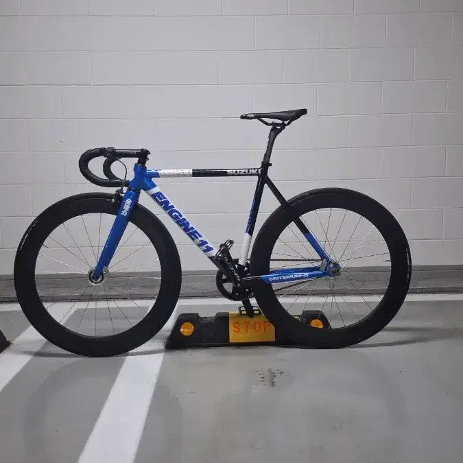 [BUNJANG] Engine 11 Crit D Blueskin Size M (Half Built) with Constantine Unknown 60 Rim, 88 Csc, Novatec Disc Wheel / 엔진11크릿디 블루스킨 준반차 판/대  콘스탄틴언노운60림88csc노바텍디스크휠사발디오