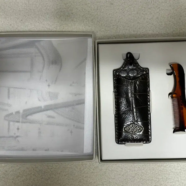 [BUNJANG] Vellie Comb Leather Comb Sleeve / 벨리에 콤브, 레더 콤브 슬리브