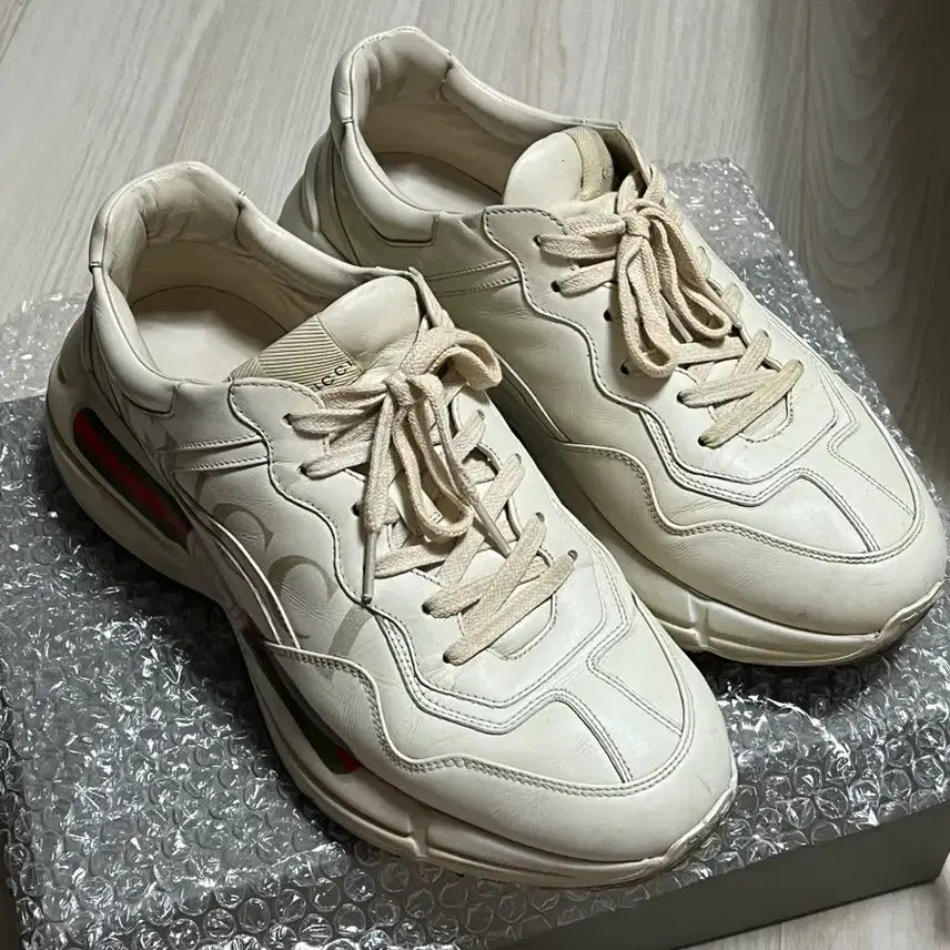 [BUNJANG] Gucci Rhyton Logo Strap Sneakers Size 7 / 구찌 라이톤 띠로고